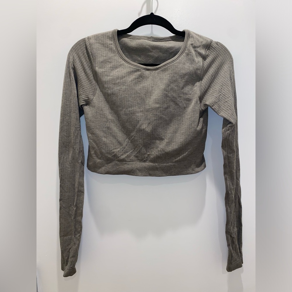 Lululemon Ebb to street long sleeve
